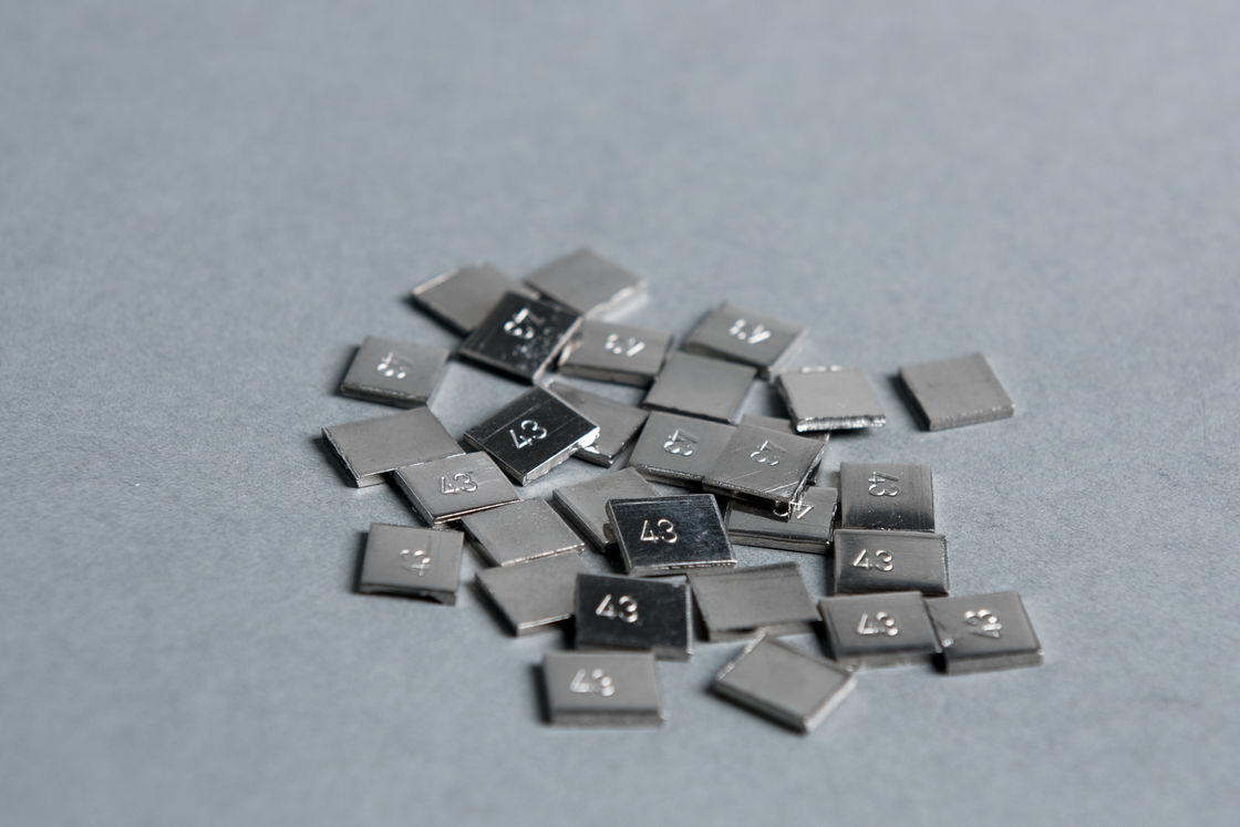 Audental 43 シルバー・パラジウム ポルセラン合金 ホワイト Pd43% 堅固で美的な歯修復のための高貴な合金