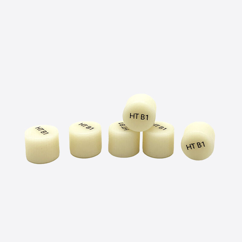 審美性と強度を両立した、前歯修復に適した歯科用ガラスセラミックス（二ケイ酸リチウム）材料。