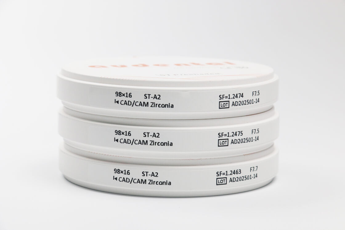 生物互換性が証明され,安全歯科医療機器の要件を満たしているプリシェードジルコニアブロック