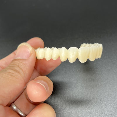 HTの白いリチウム二ケイ酸塩は歯科実験室のためのジルコニアキャドカム材料をブロックします